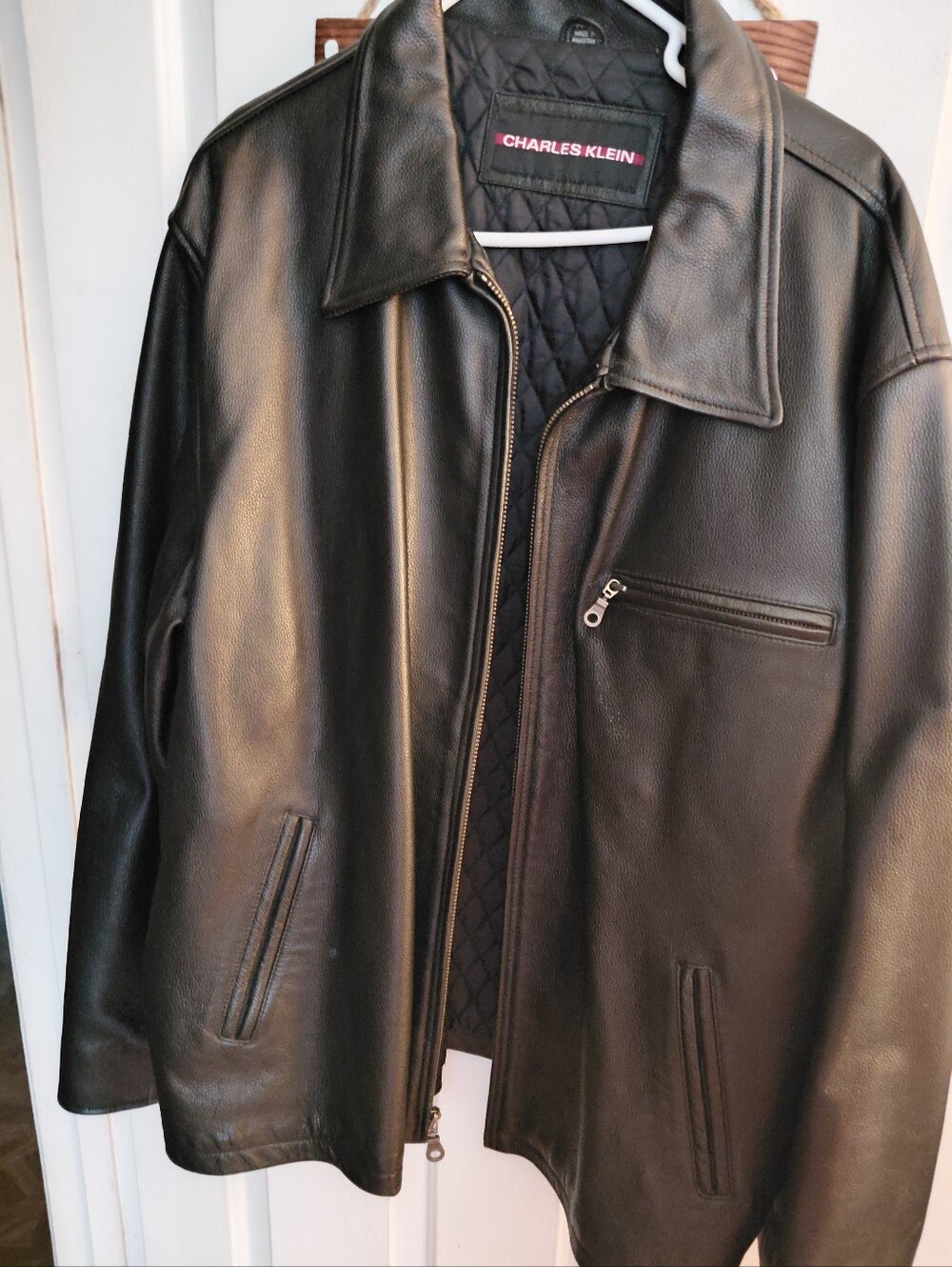 Charles Klein Men's Black Leather Bomber Jacket